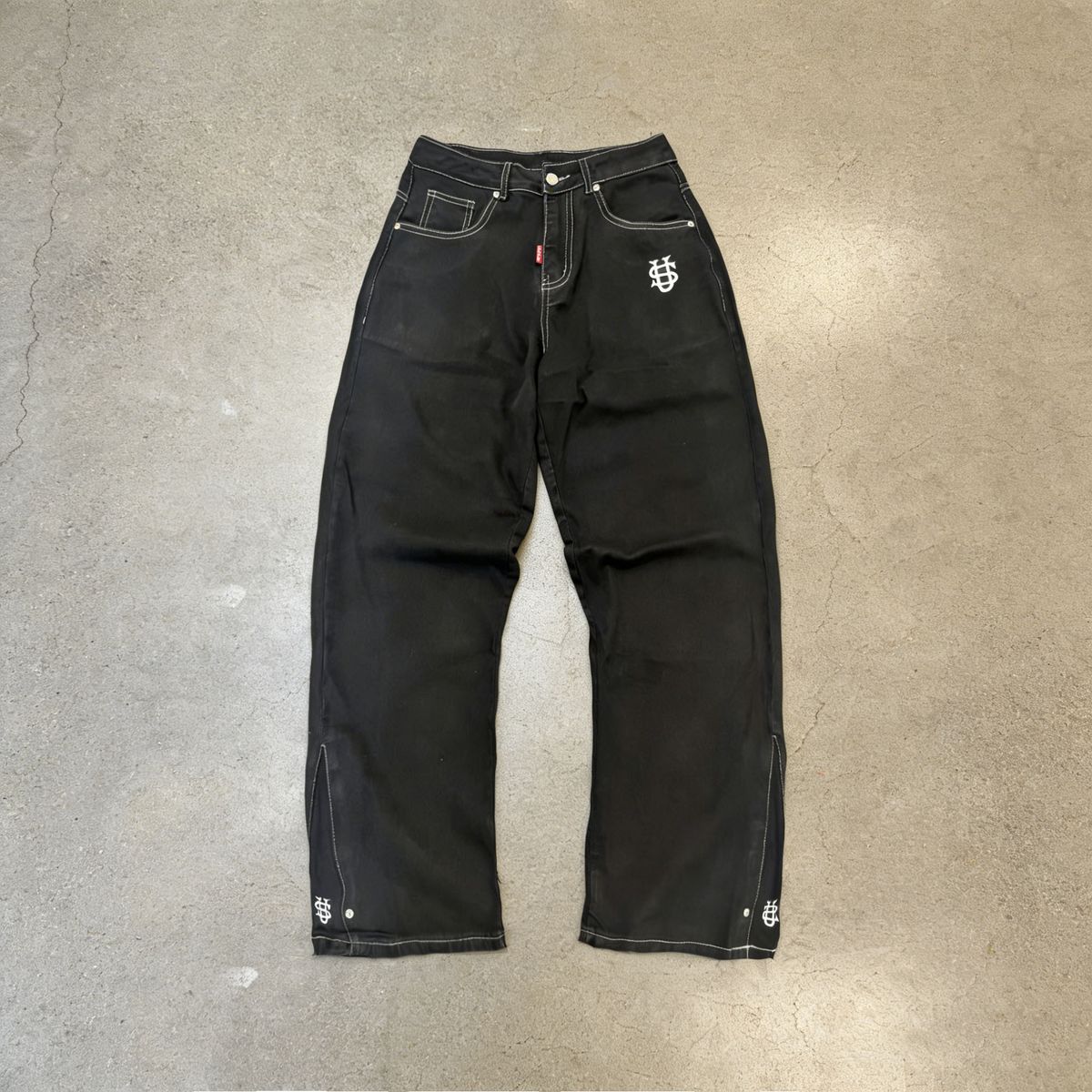 Men's Premium US Map Embroidered Jeans - Heavyweight Black Selvedge Denim With 3D Coordinates_viptrois.com