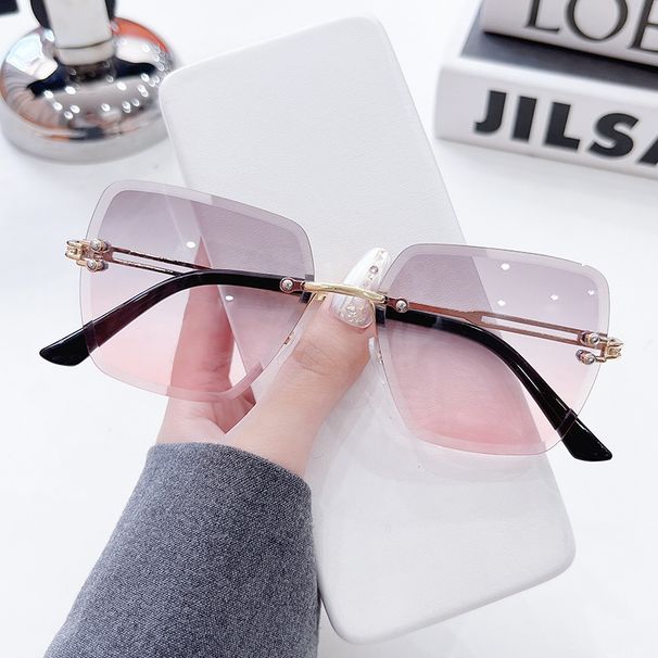 New Trendy Frameless Trimmed Fashionable Metal Polygonal Sunglasses Personalized Bicolor Lens Glasses_viptrois.com