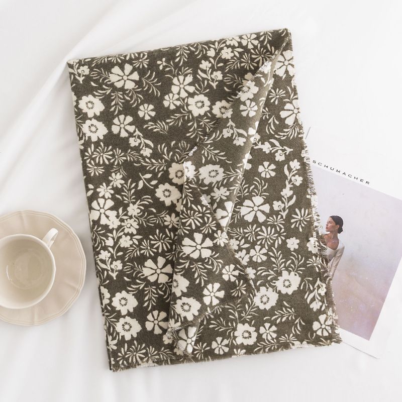 Winter Printed Fresh Little Daisy Scarf Cashmere Sweet Commuter Warmth Scarf Pastoral Style Shawl_viptrois.com