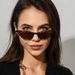New small frame cat eye metal sunglasses women's fashion street shooting sunglasses retro sunglasses Glasses_viptrois.com