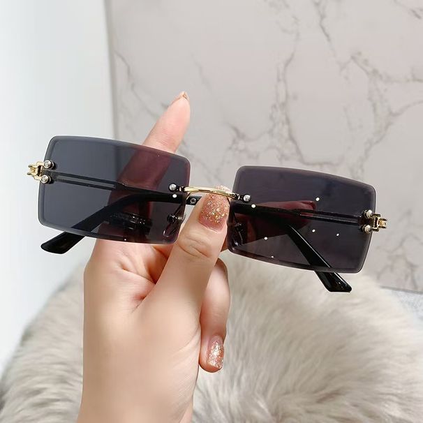 2025 New Square Frameless Trimmed Metal Sunglasses Women's Gradual Change Of Color Sunglasses Trendy Glasses_viptrois.com