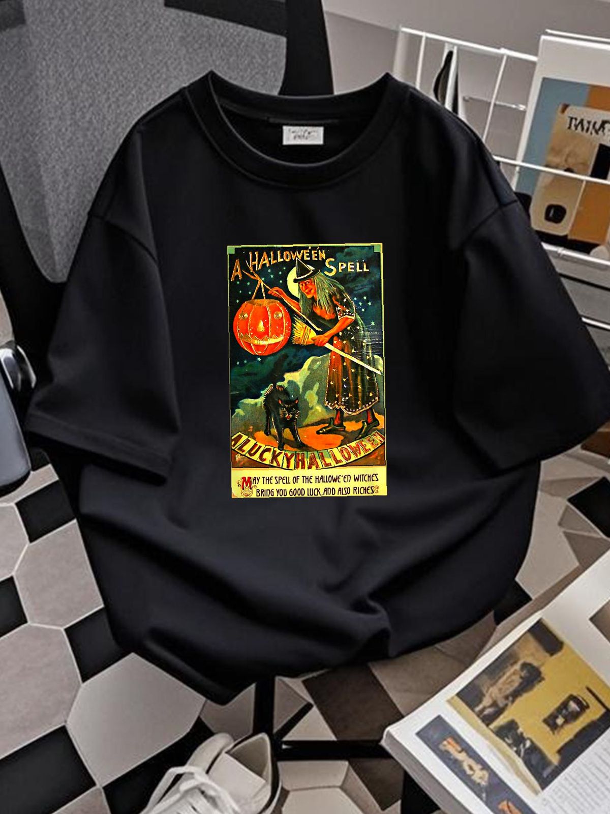 Vintage Halloween Spell Witch Monster Halloween Party T-Shirt Print Round Neck Short Sleeve Summer Graphic Versatile Soft Designer Clothes Top For Everyday Wear Stylish T-Shirt For Women Casual Slightly Female Fashion Streetwear Casual Unisex_viptrois.com