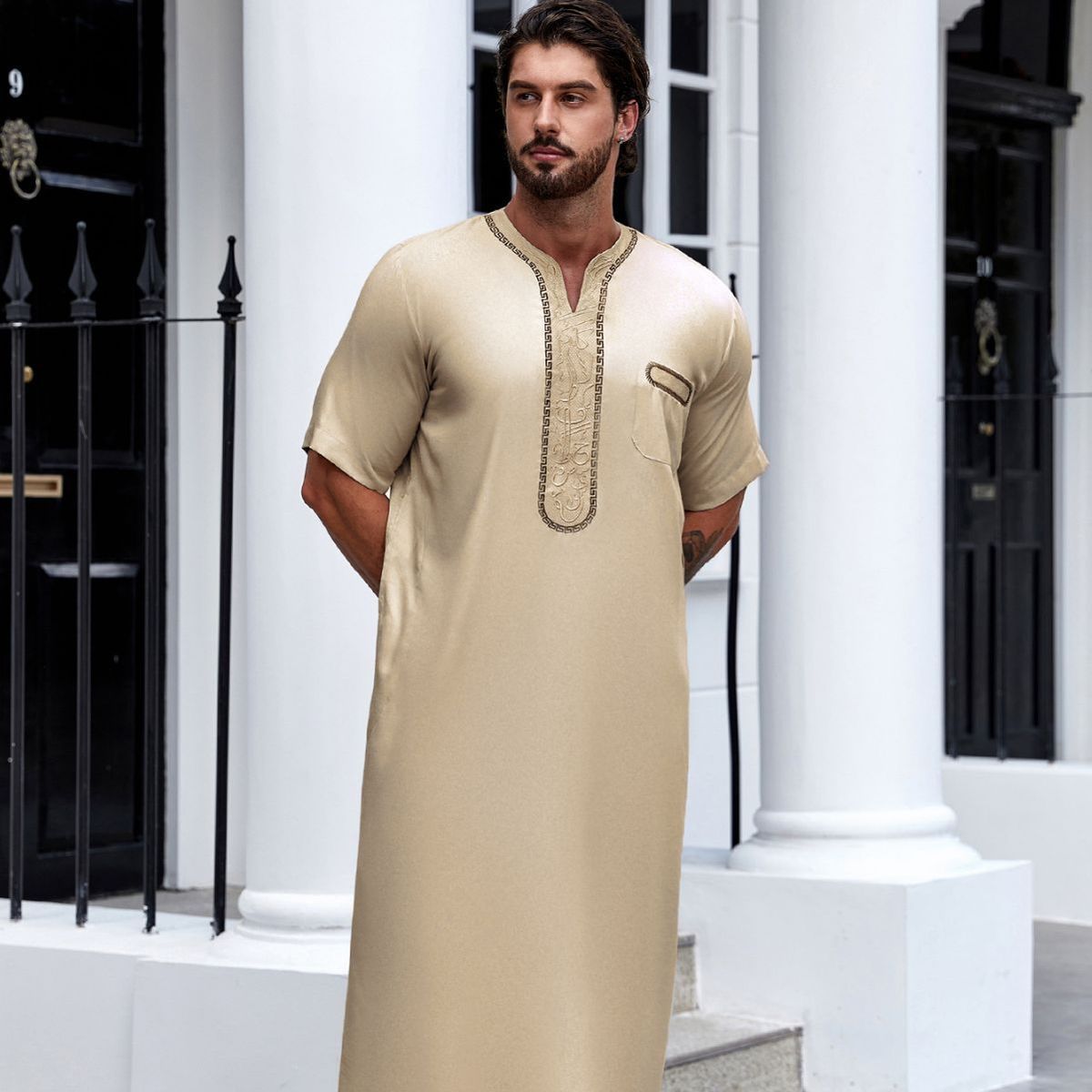 Men's Clothing Short Sleeved Robe With Embroidery V Neck Design Loose And Breathable Kebaya_viptrois.com