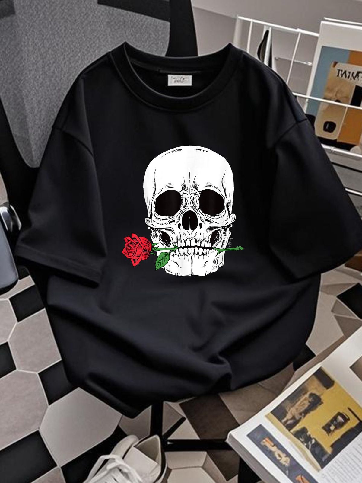 Skull Head Face Red Rose Rock N Roll Cool Skeleton T-Shirt Women Stretched Designer Clothes Casual Unisex Summer Comfortable Female Slightly Top For Everyday Wear Versatile Stylish Breathable T-Shirt For Women Casual Print Round Neck Short Sleeve_viptrois.com