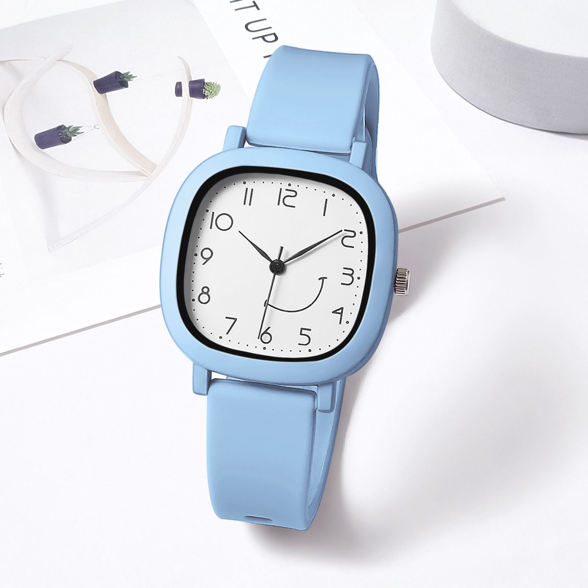 New Jelly Color Square Case Crooked Smiley Face Student Sports Silicone Strap Quartz Watch_viptrois.com