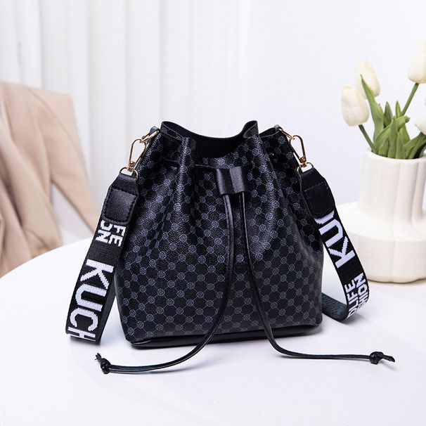 Women's Bags Bucket Bag Temperament Women's Large Capacity New Style Trendy Personality Drawstring Commuter Bag Fashion Trend Shoulder Messenger Bag_viptrois.com