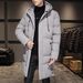 The Mid-length Cotton Warm Clothing That Men Often Wear In Winter Is Very Popular. The Loose Cotton Warm Jacket With A Hood Is Both Warm And Thick._viptrois.com