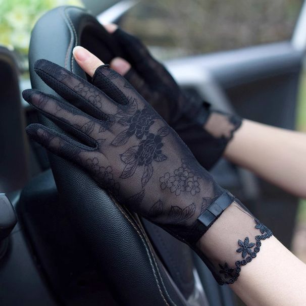 New Summer Leak Finger Sunscreen Lace Thin Breathable Driving And Cycling Anti Slip UV Gloves For Women_viptrois.com