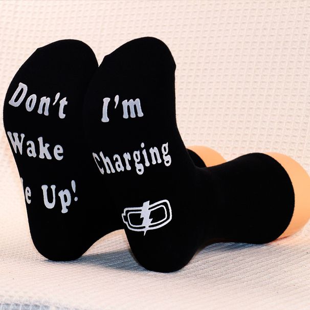 Men's and women's creative casual cotton socks sole letter non-slip adhesive floor socks_viptrois.com