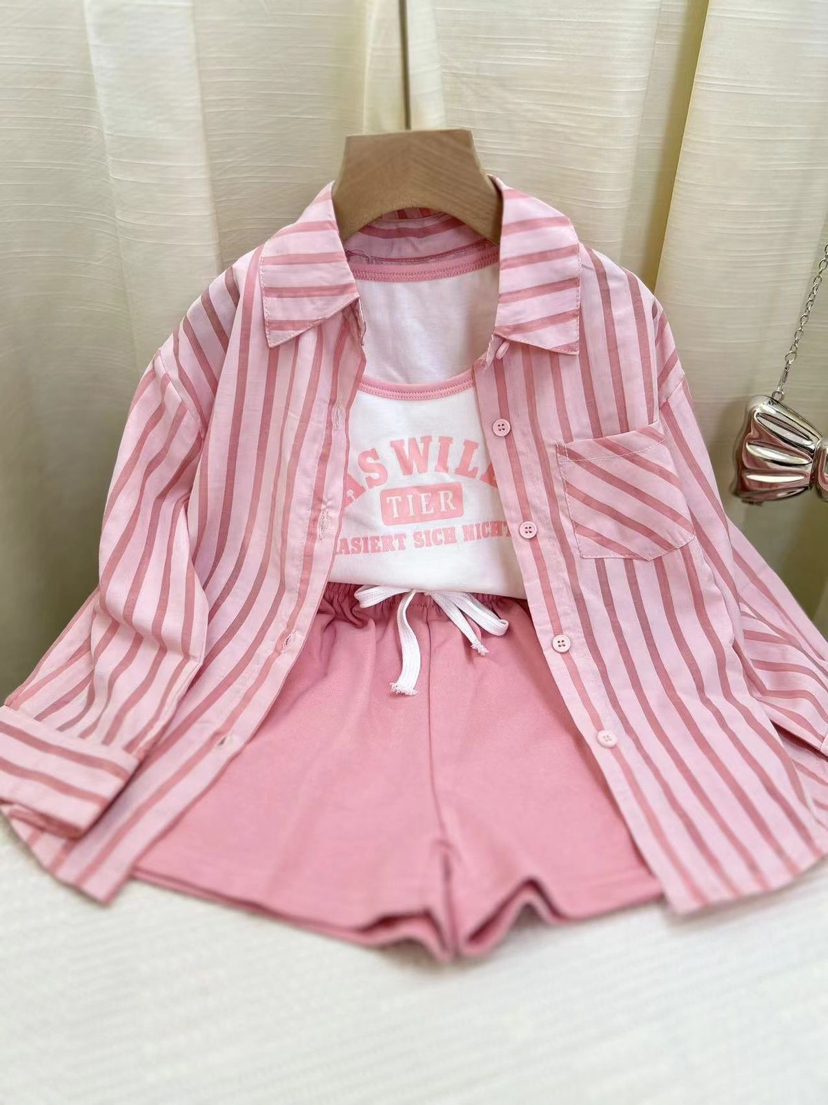 Kid's Clothing 2024 early autumn new girls' casual striped sunscreen shirt stylish vest shorts three piece set_viptrois.com