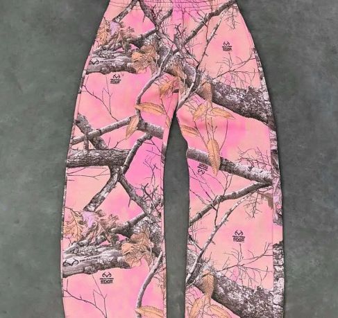 Leaf Print Hoodie For Men - Trendy Pink Sweatshirt With Botanical Design For Streetwear & Casual Outfits_viptrois.com