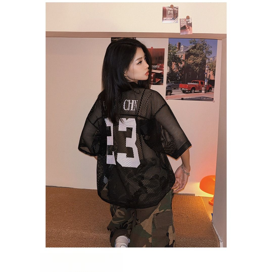 Mesh Letter Print V-neck Short-sleeve T-shirt , Summer Hollow-out Short Jersey, Loose-fitting Top For Both Men_viptrois.com