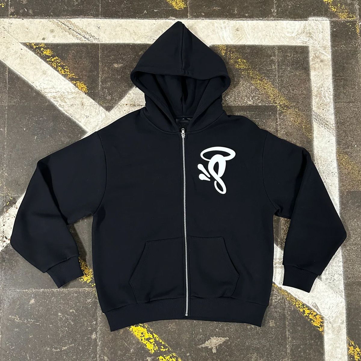 Y2K Retro Letter Print Hoodie – Oversized Fleece-Lined Zip-Up Unisex Streetwear (S-XXXL, Polyester, Vintage Aesthetic, 90s Nostalgia)_viptrois.com