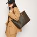 Spacious & Stylish Women's Tote Bag For Daily Commute - Fashionable Crossbody Handbag With Zipper Closure, Lightweight PU Material_viptrois.com