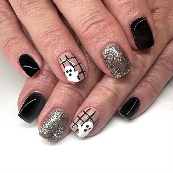 Short Bright Square Armor Flash Black Ghost 20.24 million Holy Festival Nail Art European and American Plaid Line Wear Armor 24 Pieces_viptrois.com