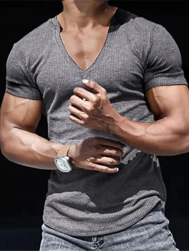 2025 Summer New V-neck T-shirt Casual And Fashionable Men's Clothing_viptrois.com