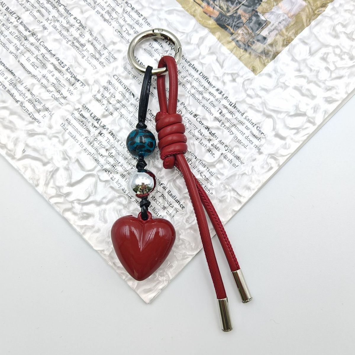 Bag Pendant Simple And Creative New Leather Rope Heart-shaped Keychain Weaving_viptrois.com