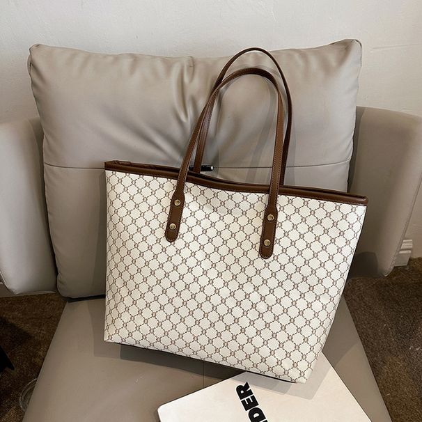 Spacious & Stylish Women's Tote Bag For Daily Commute - Fashionable Crossbody Handbag With Zipper Closure, Lightweight PU Material_viptrois.com