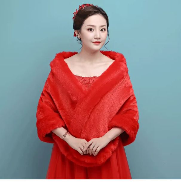 Bridal hair shawl plus size over white wedding dress shawl wedding accessories Winter_viptrois.com