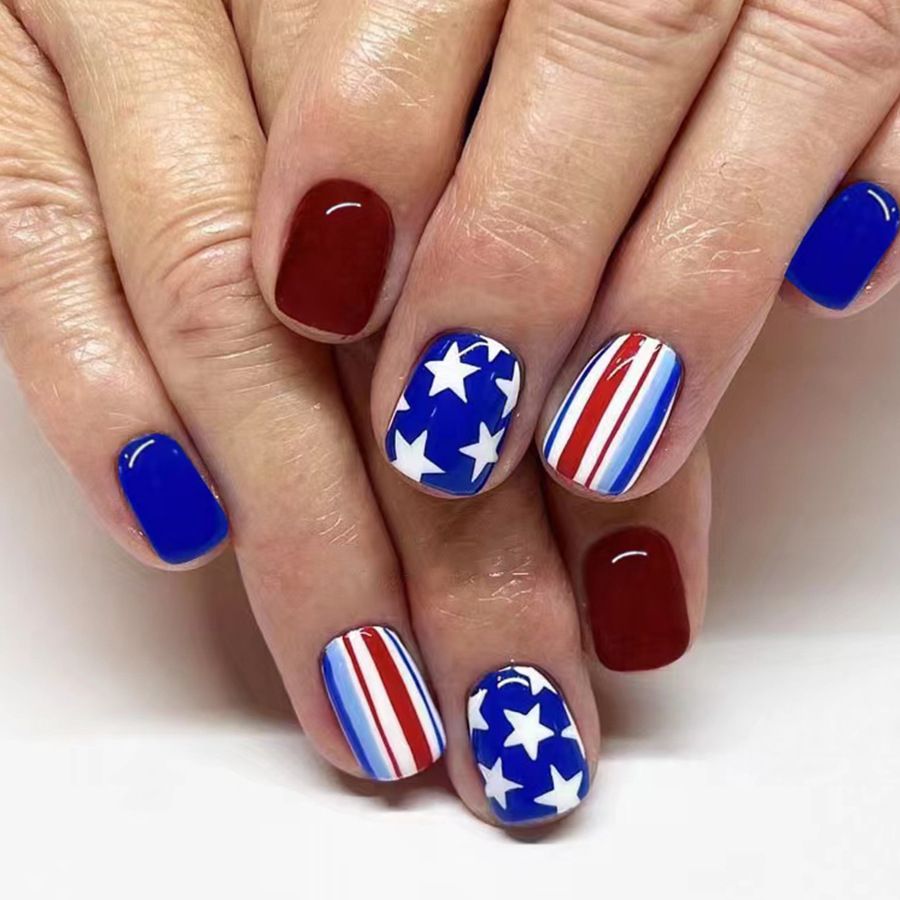 Short bright red and blue color matching color stripe independent day wear nail art American five-pointed star foreign trade nail art 24 pieces_viptrois.com