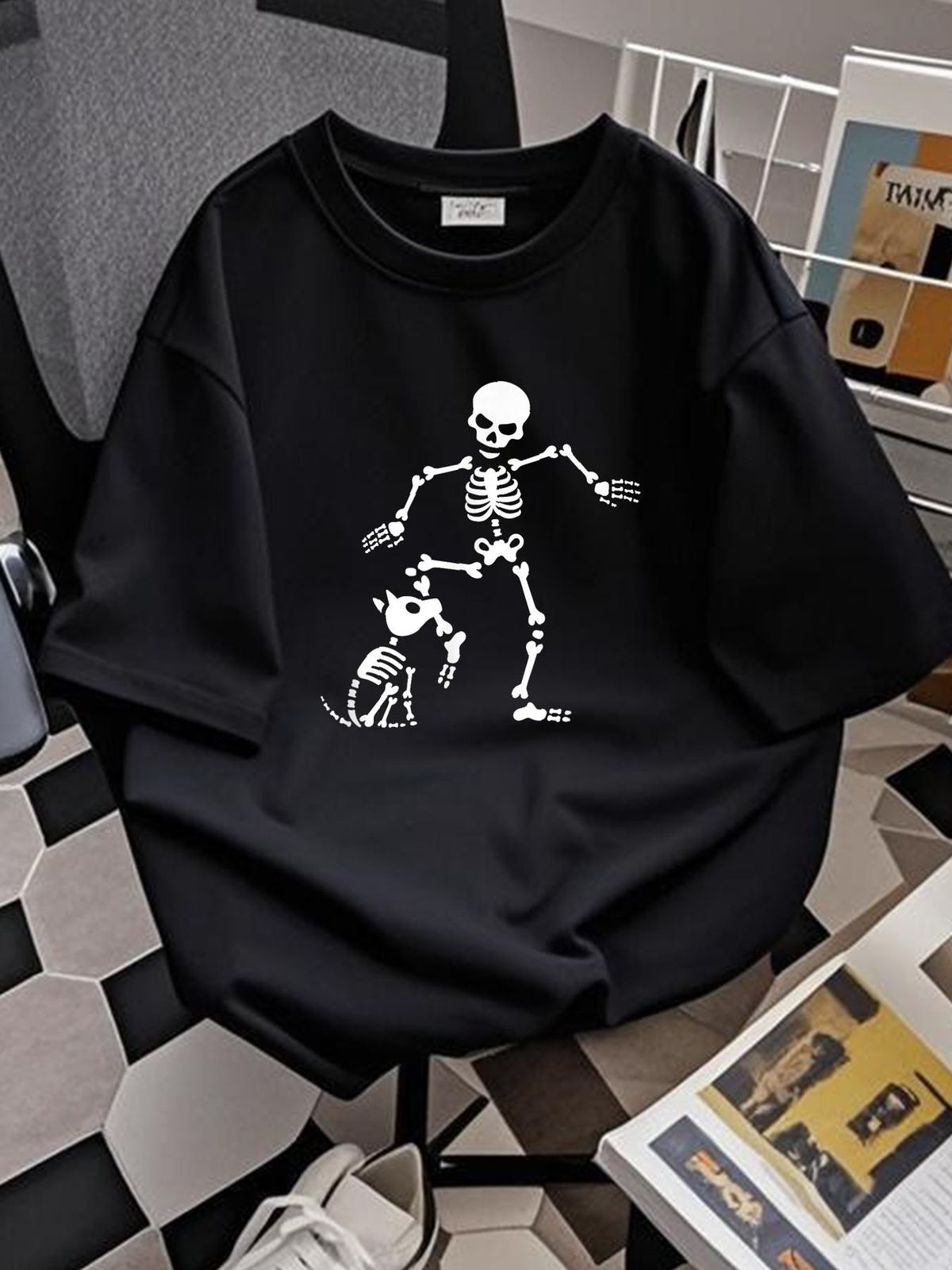 Funny Dog Like Bones, Bone Skeleton Halloween T-Shirt Skull Men Women Girls T-Shirt Casual Slightly Unisex T-Shirt For Women Casual Print Round Neck Short Sleeve Female Graphic Versatile Women Stretched Soft Stylish Fashion Top For Everyday Wear_viptrois.com