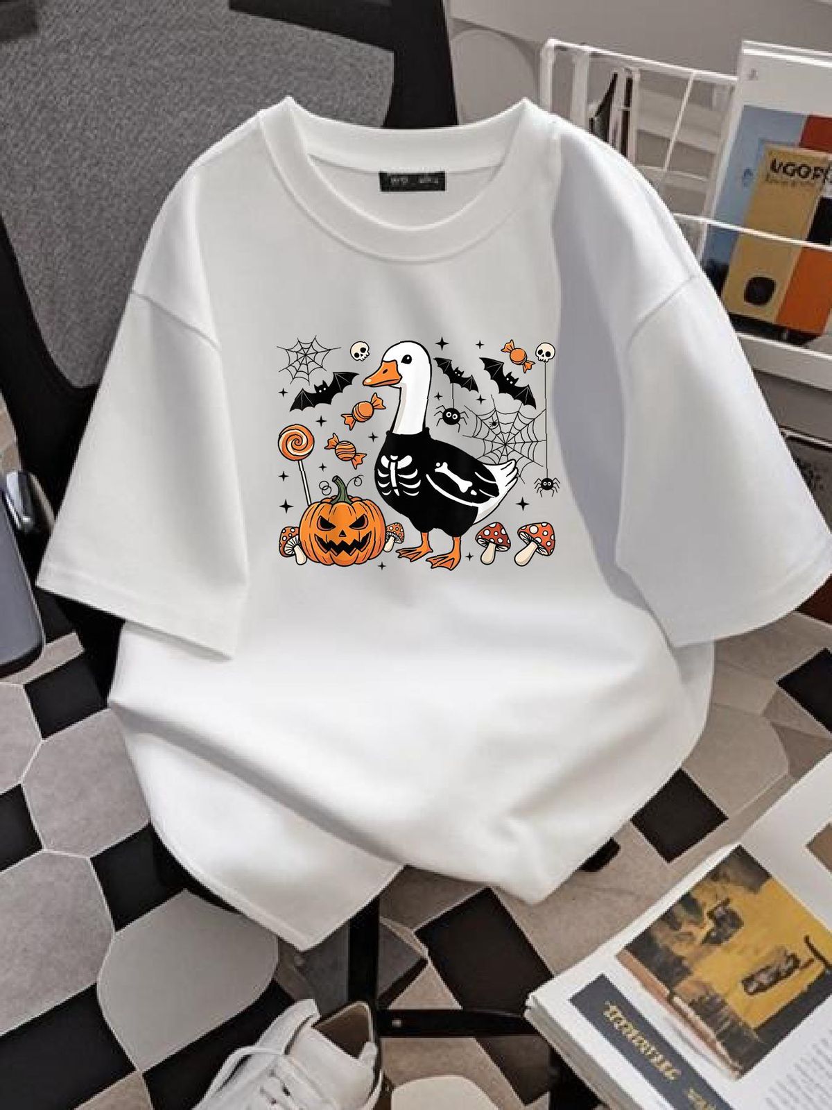 Halloween Silly-Goose Spooky Season Honking Jack-O-Lantern T-Shirt Print Round Neck Short Sleeve Women Stylish Breathable Female Slightly Top For Everyday Wear Comfortable Unisex Summer Women Top Graphic Tees Casual Designer Clothes Soft Versatile_viptrois.com