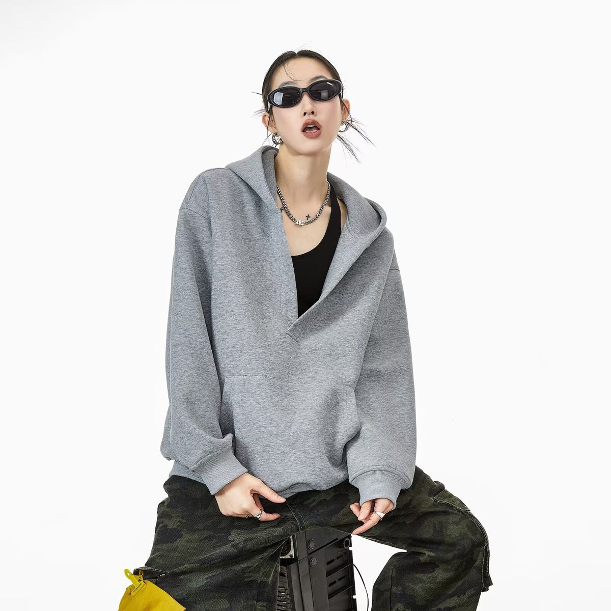 Pure Cotton V-neck Hooded Sweatshirt Loose Casual Pullover Hoodie Top Solid Color Simple_viptrois.com