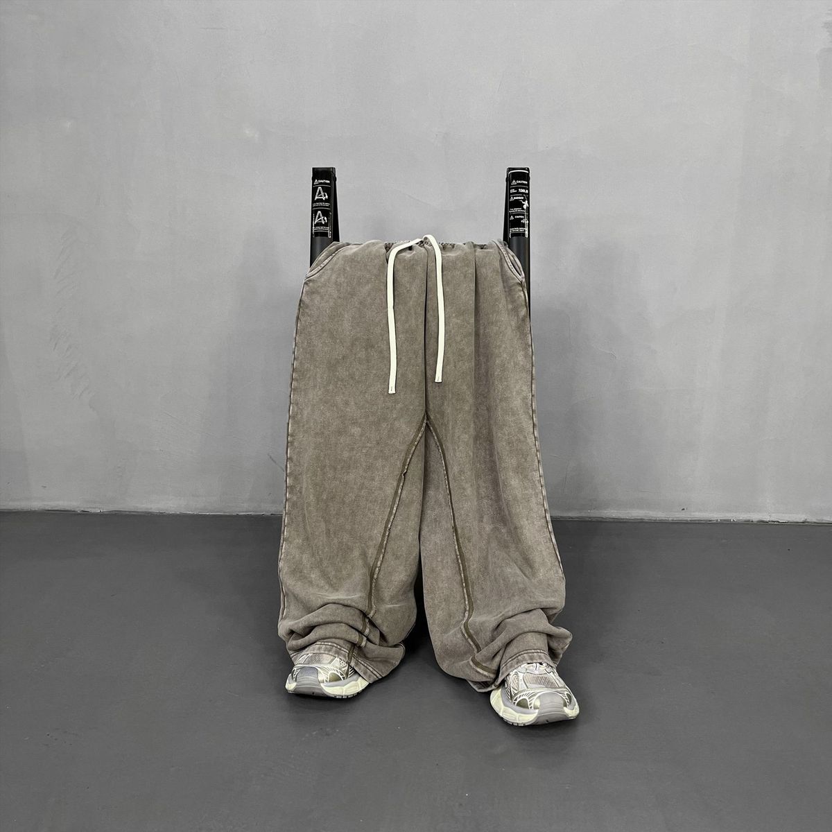 Men's Vintage Washed Cotton Cargo Pants – Relaxed Fit, Drawstring Waist & Patchwork Design (S-XXL, Black/Coffee/Charcoal)_viptrois.com