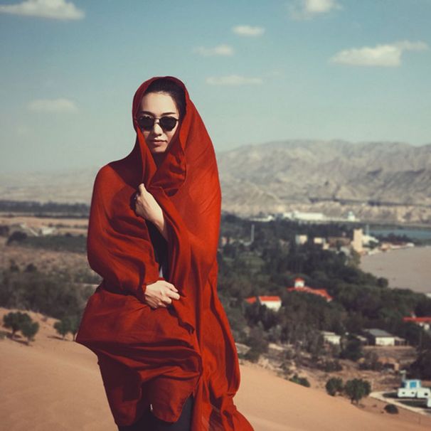 Qinghai Chaka Salt Lake Photo Red Cotton Linen Scarf For Women Desert Sun Protection Beach Travel Shawl_viptrois.com