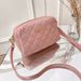Women's Bags Fashion Bags For Christmas New Chain Messenger Bag One Piece Wholesale Version Version Embroidered Small Square Bag_viptrois.com
