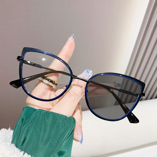 24 New Cat Eye Frame Fashionable Personality Anti Blue Light Trendy Color Changing Non-Prescription Glasses_viptrois.com