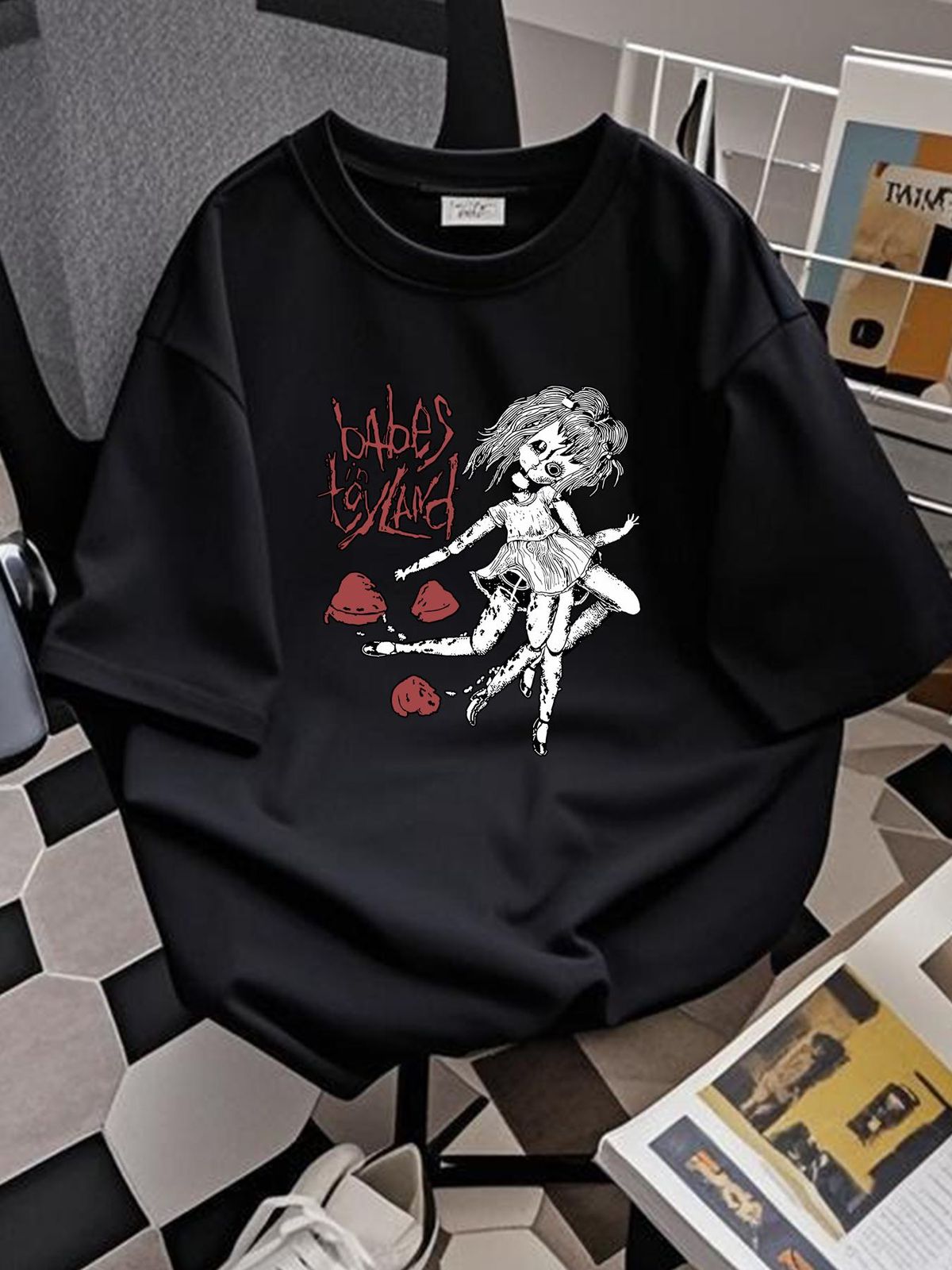 Babes In Toyland Sticky Hearts - Unisex T-Shirt Vintage 100% Cotton PTT2176 Soft Summer Fashion Breathable Stretched Stylish Casual Graphic_viptrois.com