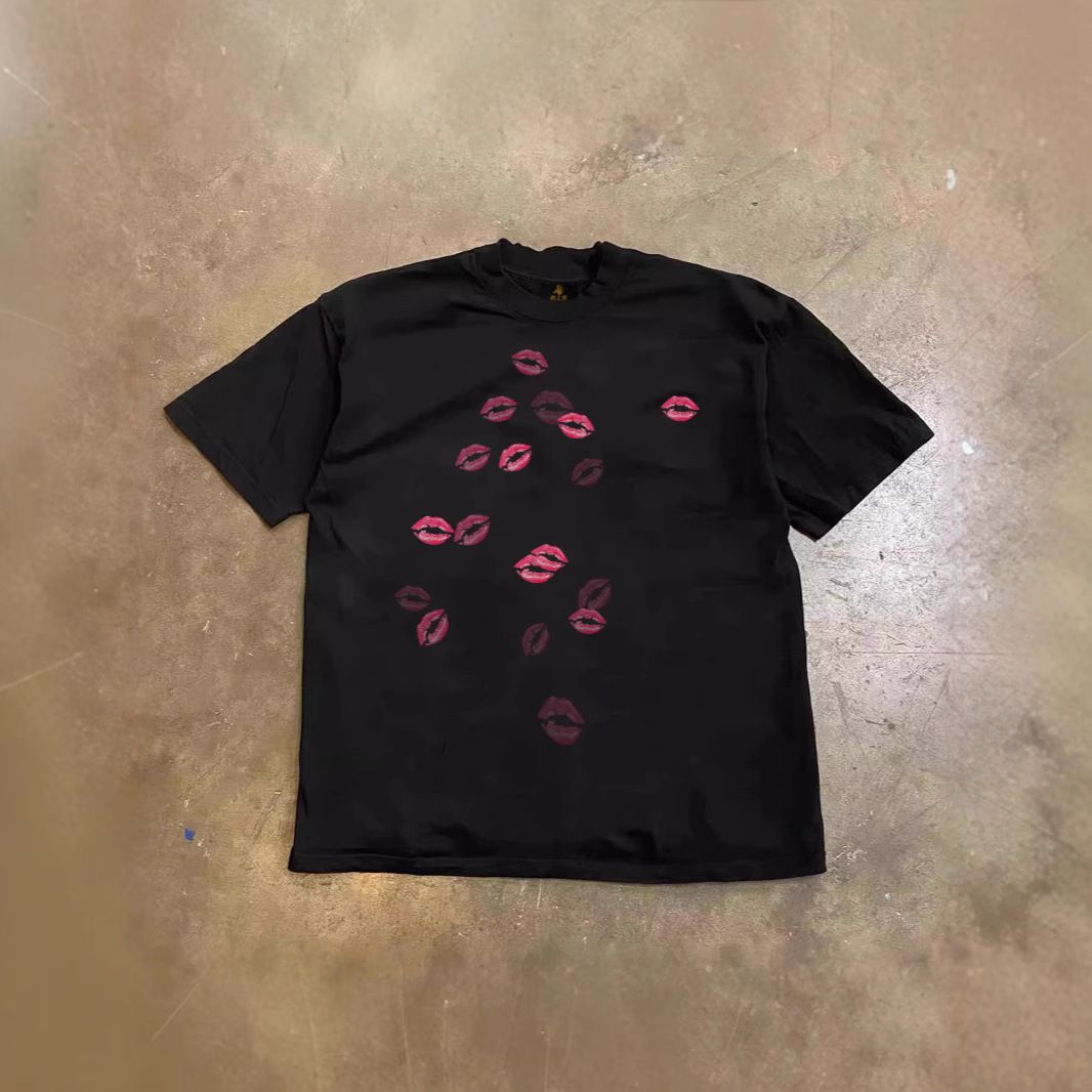 Premium Heavyweight 250gsm Cotton Oversized T-Shirt Unisex, Retro Red Lips Print Loose Fit Tee For Women & Men, Vintage Casual Top_viptrois.com
