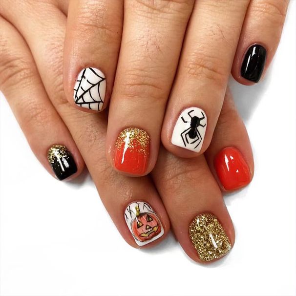 Short Glistening Spider Web Pumpkin Orange Flash Gold Powder Gradient Nail Square Nail Halloween Nail New 24 Pieces_viptrois.com