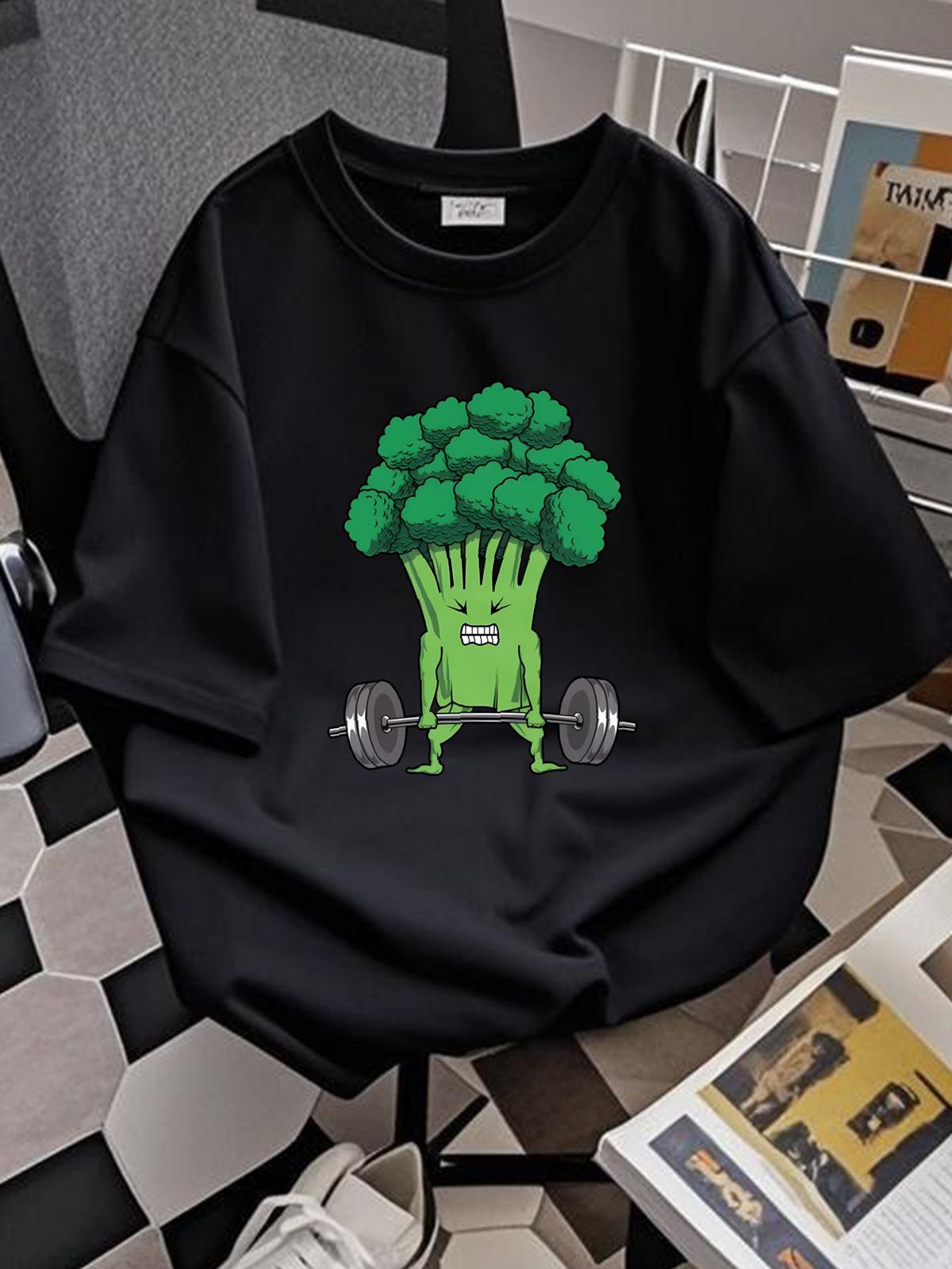 Broccoli DeadlifT T Shirt Vegan Vegetarian Workout Gym Weightlifting Weightlifter Deadlifting Veggie Vegetable Stretched Homme Casual_viptrois.com