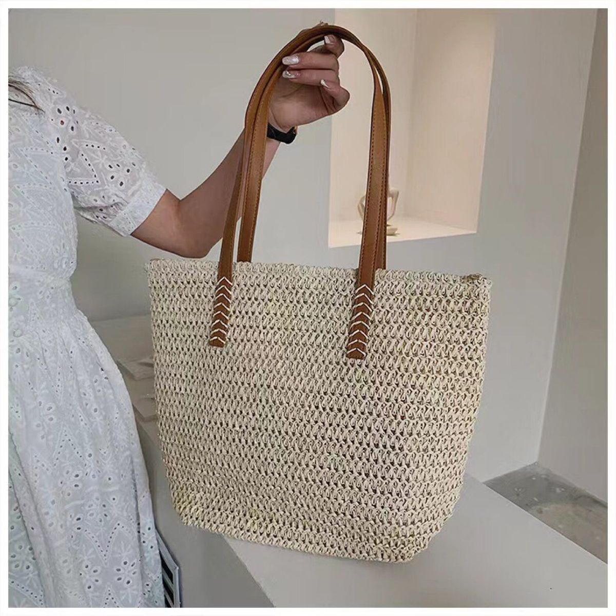 Large Capacity Straw Bag Women New Style Commuter Shoulder Bag Seaside Beach Woven Tote Bag_viptrois.com