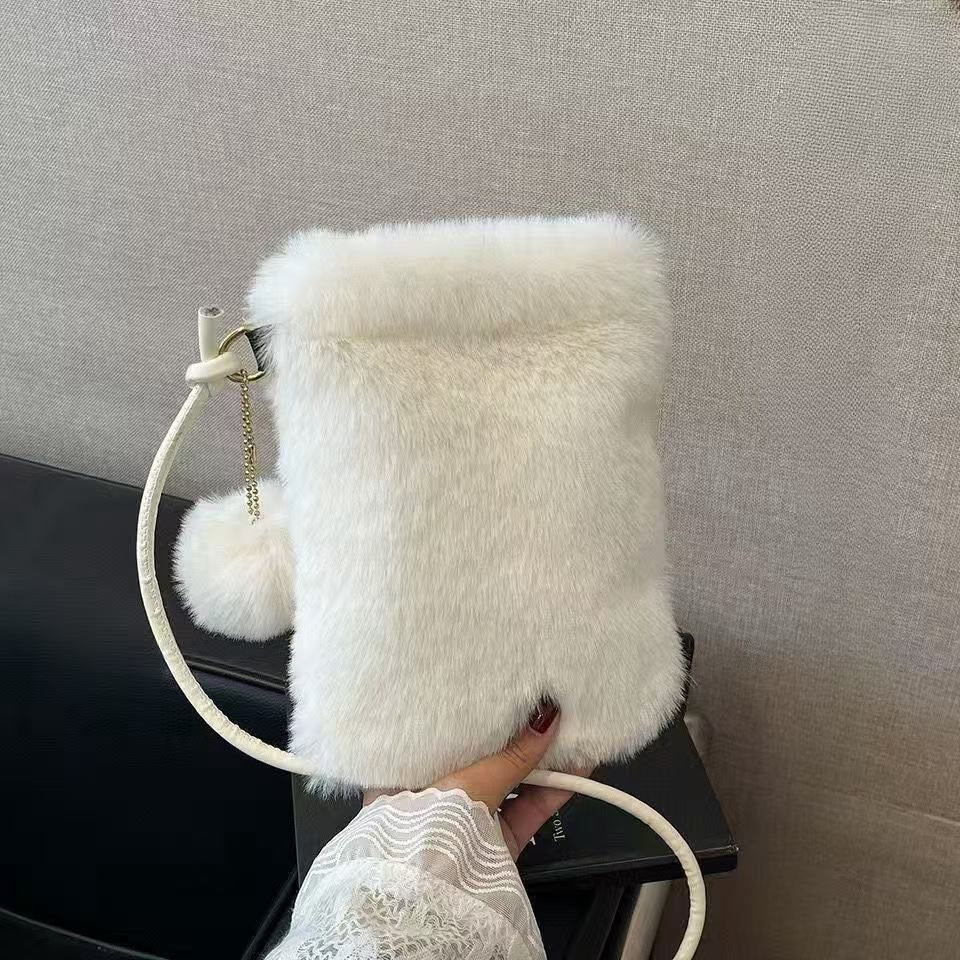Women's Bags Mobile Phone Bag Women's Autumn And Winter New Furry Crossbody Bag Mini Small Shoulder Bag Vertical Mobile Phone Bag Furry Small Bag_viptrois.com