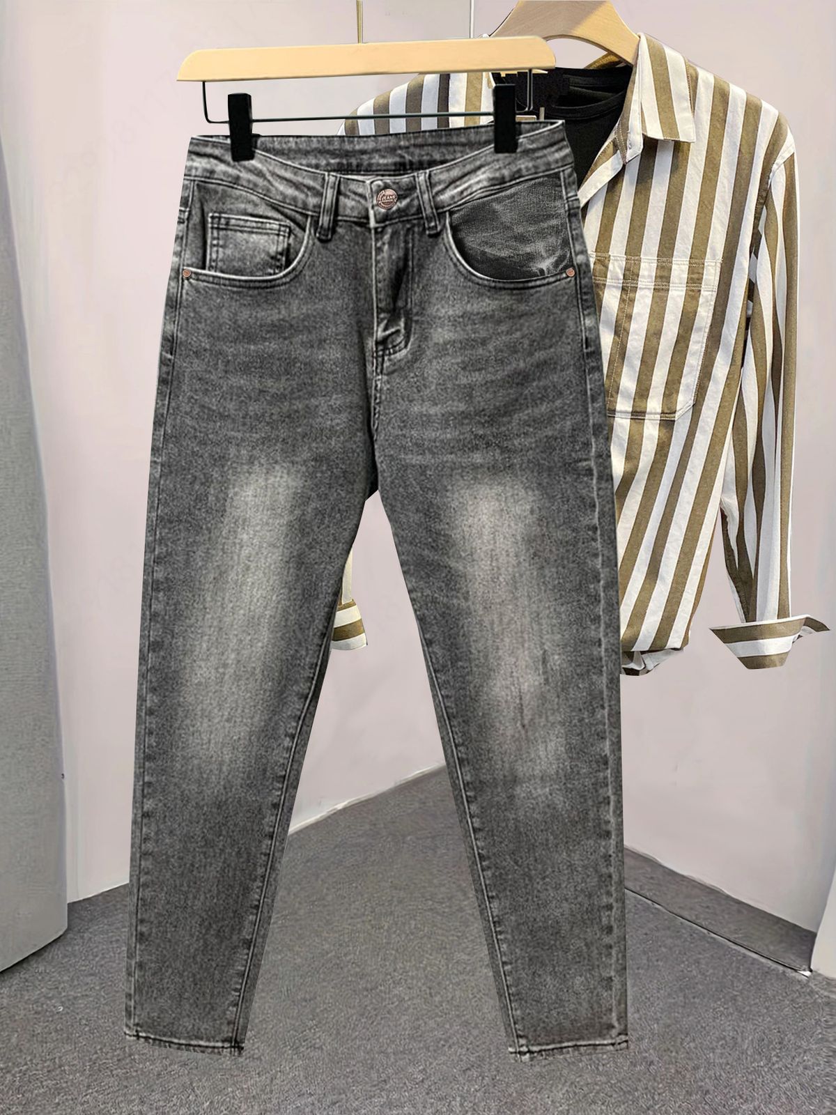 Men's Slim Straight Gray Jeans | Classic Fit With Signature Leather Patch | Comfort Stretch Denim For Everyday Wear_viptrois.com