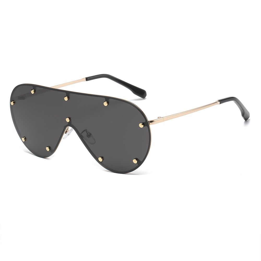 One Piece Anime Sunglasses For Women - Large Metal Frame With Gradient Lenses (UV400 Protection, High-End Fashion)_viptrois.com
