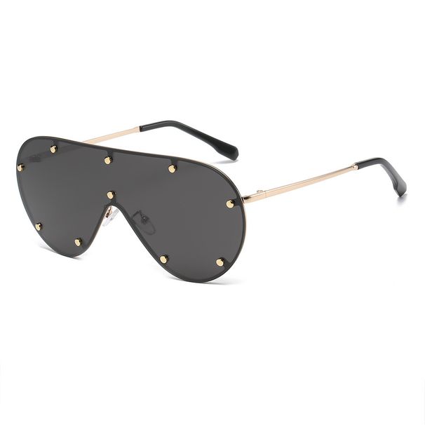 One Piece Anime Sunglasses For Women - Large Metal Frame With Gradient Lenses (UV400 Protection, High-End Fashion)_viptrois.com
