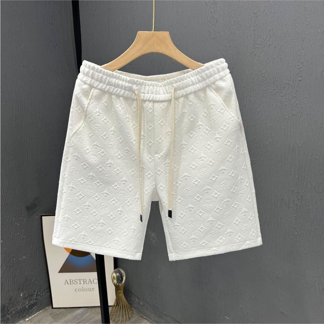 Men's White Jacquard Shorts Casual Style Trendy Five Point Beach Pants High End Summer 2026 New_viptrois.com
