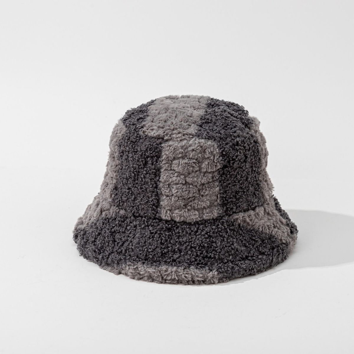 Plush fisherman for women, versatile autumn and patchwork, lamb wool warm basin, winter face small contrasting color_viptrois.com