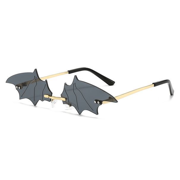 New Personality Funny Christmas Bat Sunglasses European And American Fashion Trends Street Sunglasses Catwalk Bat Sunglasses_viptrois.com