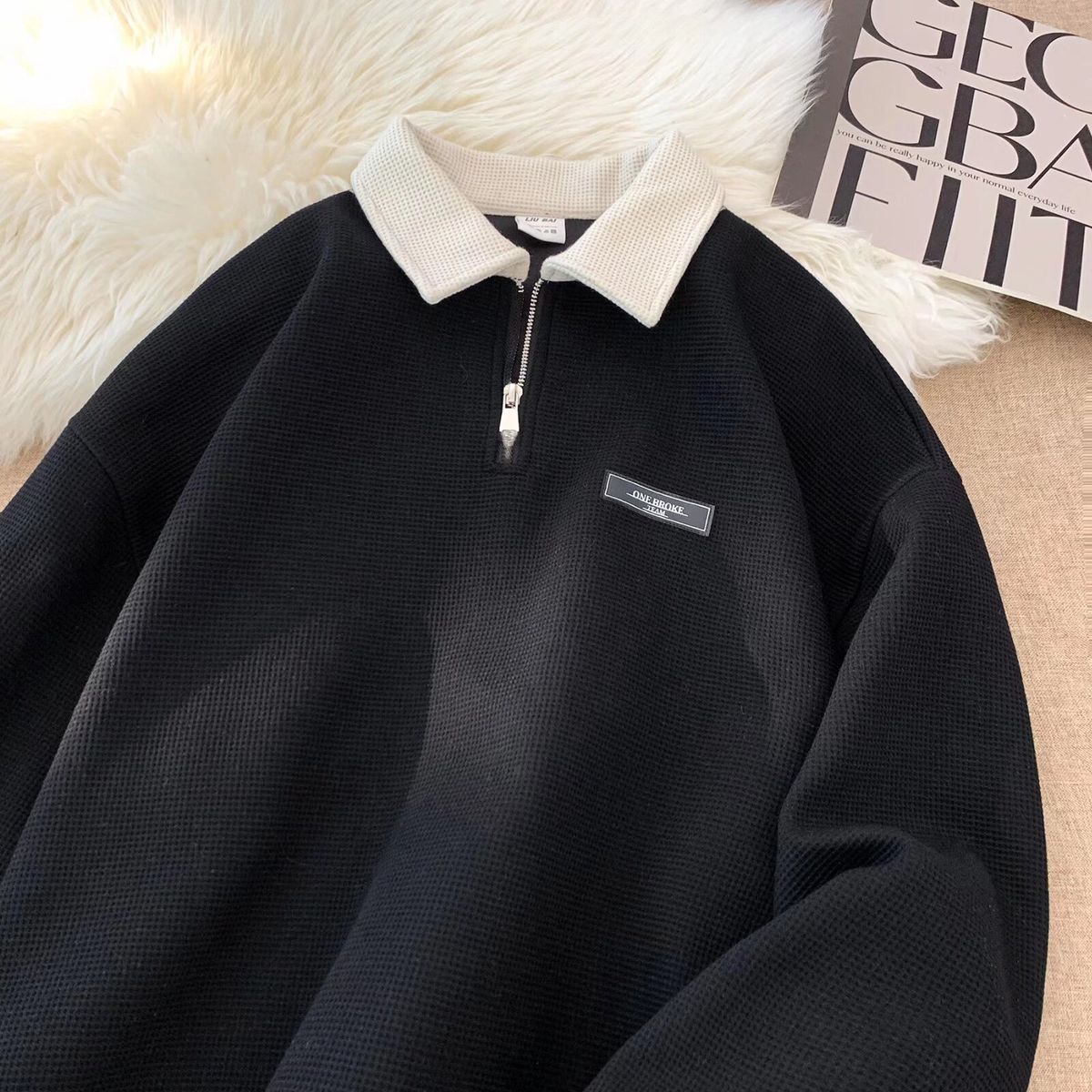 Men's Long-Sleeve Polo Shirt – Retro-Inspired Stand Collar Pullover With Colorblock Design (Black/Green/Khaki)_viptrois.com