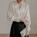 2025 Spring And Autumn French V-Neck For Women, Long Sleeved Satin Top, Commuting Design, Niche Professional Shirt_viptrois.com
