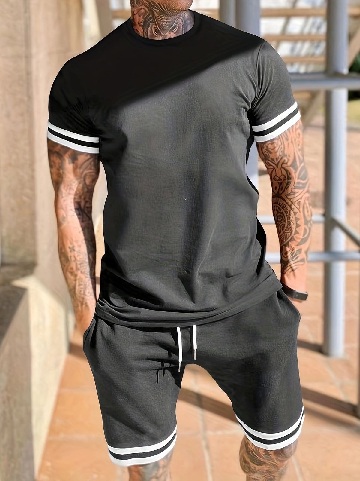 Summer Men's Short Sleeved T-Shirt round Neck Sports Casual Suit Two Piece Set European American Style_viptrois.com