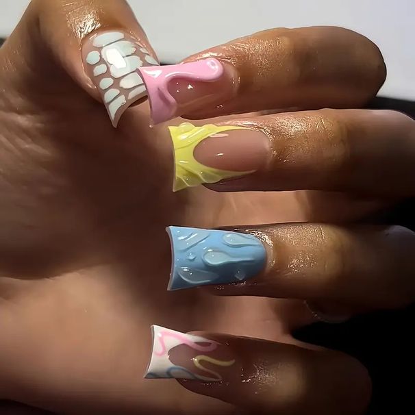 Rendering Sweet Cool Gradient Water Drop Ripple Flash European And American Wearable Duckbill Type Medium False Nails_viptrois.com