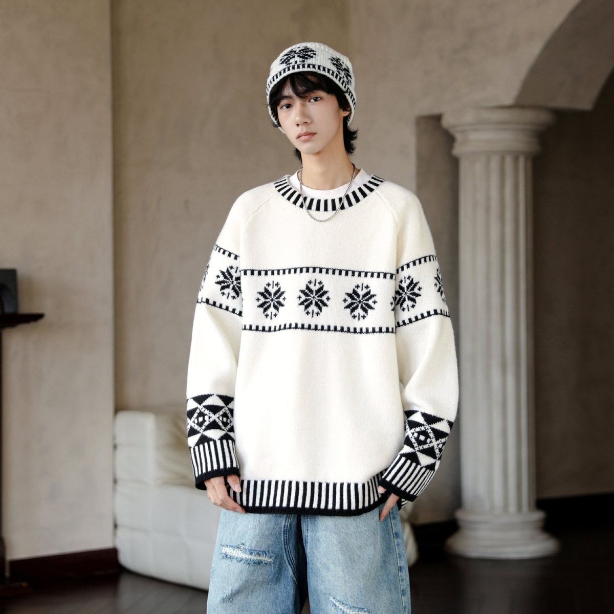 Christmas Snowflake Sweater Color Blocked Jacquard Couple's Round Neck Knitted Sweater_viptrois.com