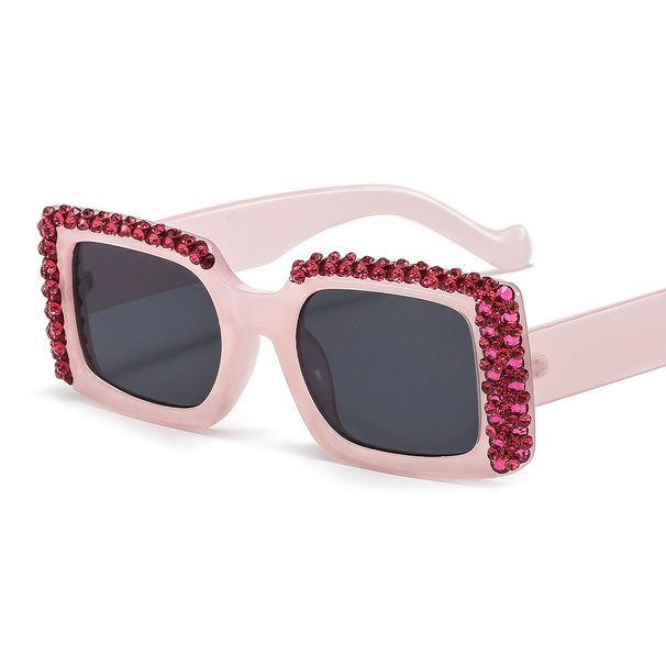 Small Square Frame Sunglasses For Women, Fashionable Square Frame Diamond Studded Travel Sunglasses, Personalized Sun Glasses_viptrois.com
