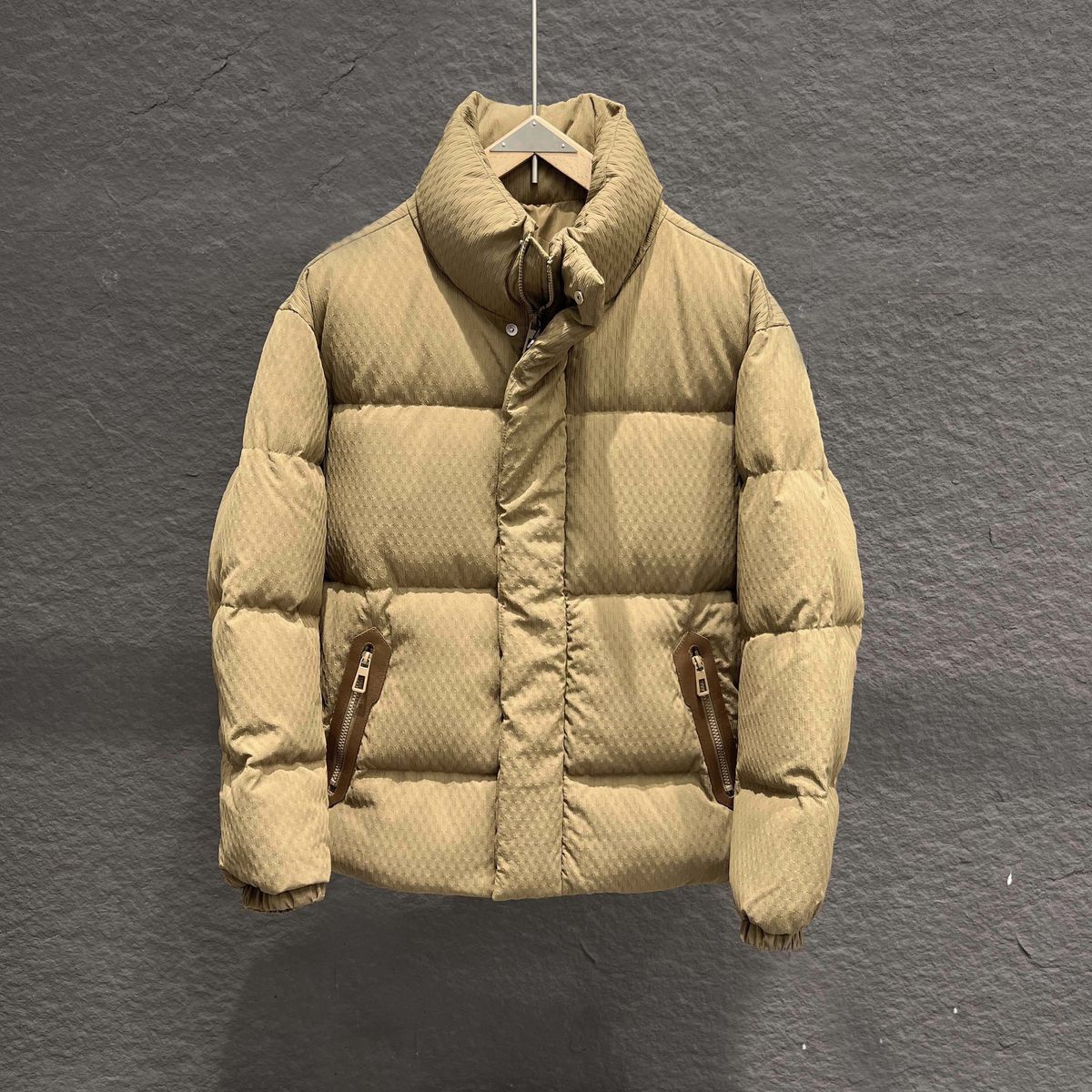 Men's Clothing 2024 Winter New Men's Thickened Warm Silk cotton Jacket Textured Fabric Light Business Luxury Fashion Silk cotton Jacket_viptrois.com